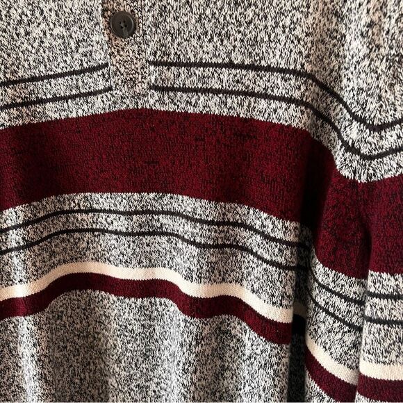 Croft & Barrow Mens Grey & Burgundy Button Mock Neck Sweater - Picture 2 of 6
